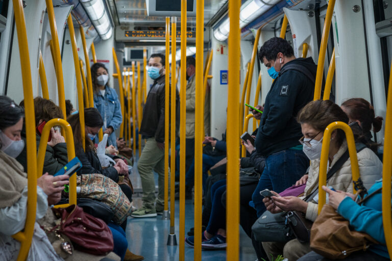 Fotos von der Madrider Metro von Wojciech Kębłowski